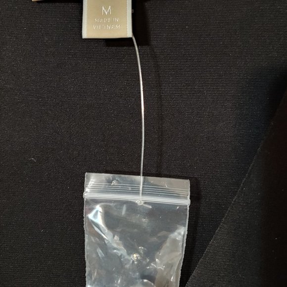 Michael Kors Black Short Sleeve Belted Romper NWOT-SZ M - Picture 5 of 6